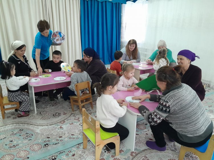Консультациялық пункттің жұмыс жоспарына сәйкес. "Бала дамуындағы ертегілердің рөлі" Ертегі әлемімен таныстыру арқылы бала қиялын дамыту.